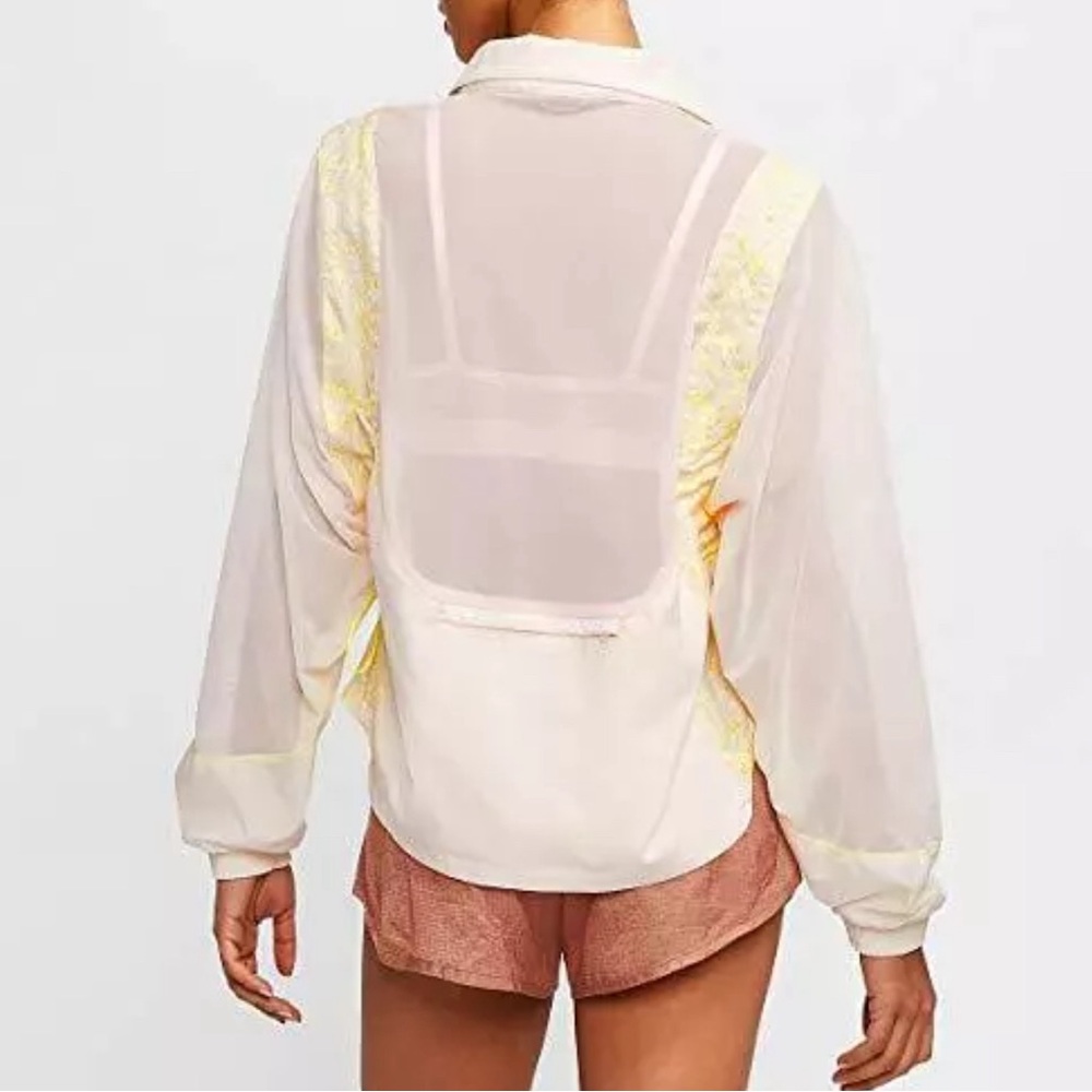 Nike Sportswear Women's Woven Running Jacket Beige Sheer Mesh DJ4429-110 Size 3X